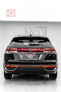 ڤۆڵکسواگن ئەتڵەس کرۆس سپۆرت